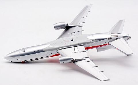 Модель самолета Lockheed L-1011 TriStar Модель самолета Lockheed L-1011 TriStar