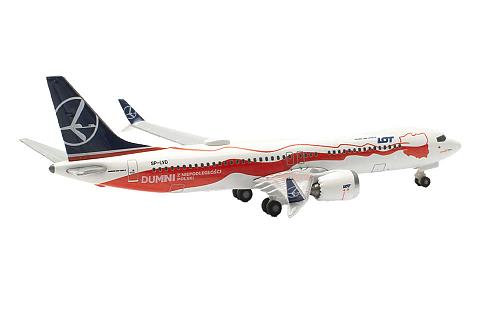    Boeing 737 MAX 8 "  "