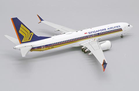 Модель самолета Boeing 737 MAX 8 Модель самолета Boeing 737 MAX 8