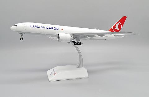 Модель самолета Boeing 777F (с открытыми люками) Модель самолета Boeing 777F (с открытыми люками)