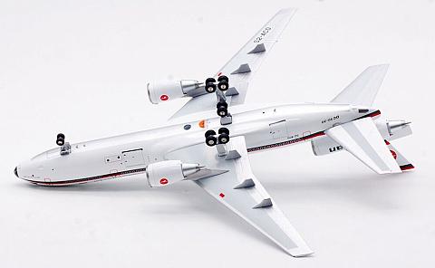 Модель самолета Douglas DC-10-30 Модель самолета Douglas DC-10-30