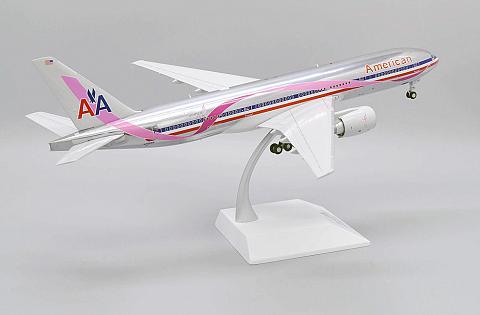    Boeing 777-200ER "Pink Ribbon"