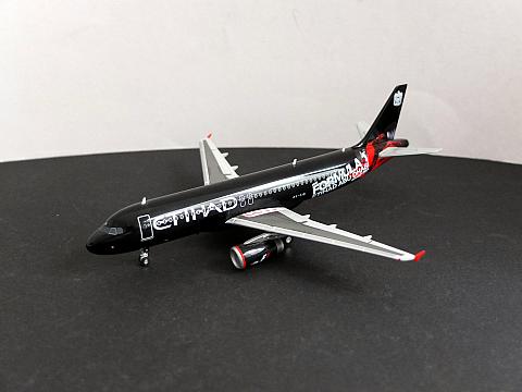    Airbus A320-200 "Formula 1"