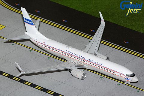 Boeing 737-900 "Continental Retro"