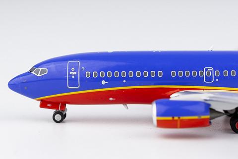 Модель самолета Boeing 737-700 Модель самолета Boeing 737-700