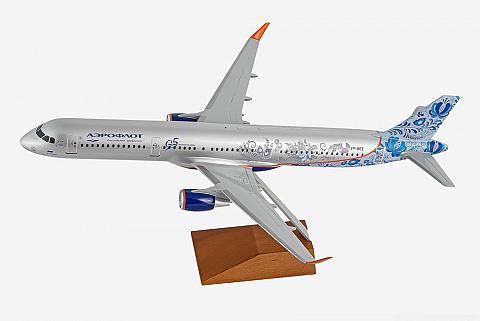 Модель самолета Airbus A321 "Гжель" Модель самолета Airbus A321 "Гжель"
