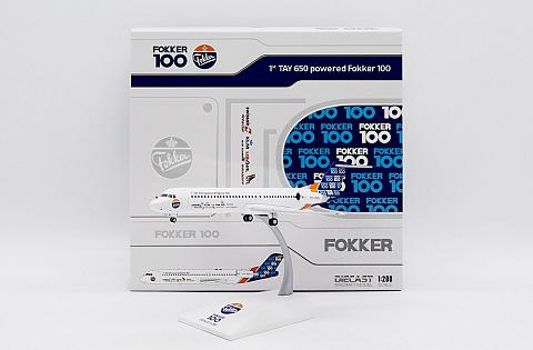 Модель самолета Fokker 100 Модель самолета Fokker 100