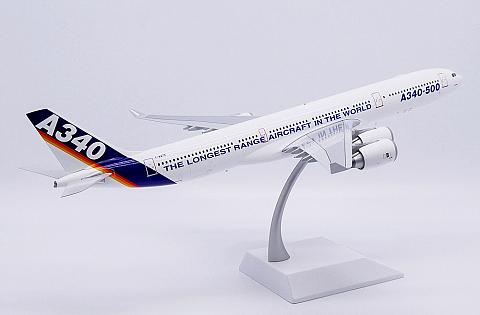 Модель самолета Airbus A340-500 Модель самолета Airbus A340-500