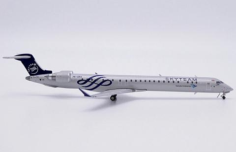 Bombardier CRJ1000 "Skyteam"