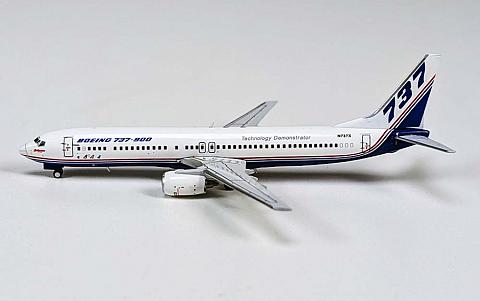 Boeing 737-900