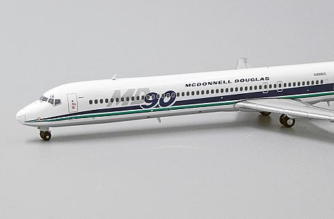    McDonnell Douglas MD-90