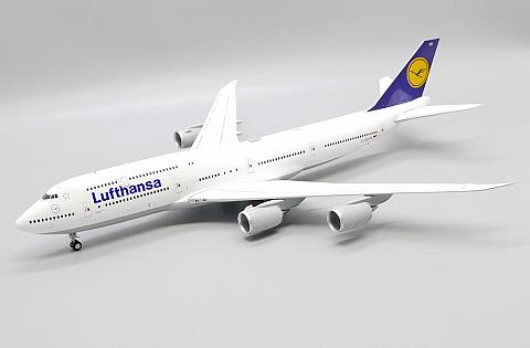 Модель самолета Boeing 747-8I Модель самолета Boeing 747-8I