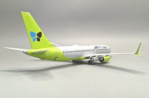 ������ ��������  Boeing 737 MAX 8