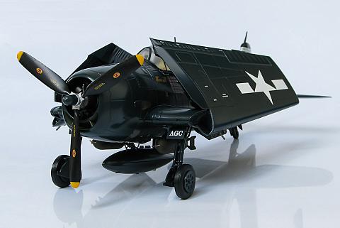   Grumman F6F-5 Hellcat   