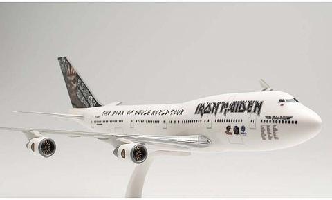    Boeing 747-400 "Iron Maiden"