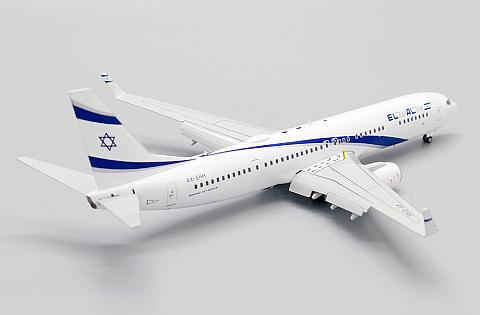 Модель самолета Boeing 737-900ER (выпущенная механизация) Модель самолета Boeing 737-900ER (выпущенная механизация)