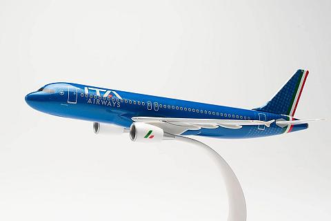 Модель самолета Airbus A320 Модель самолета Airbus A320