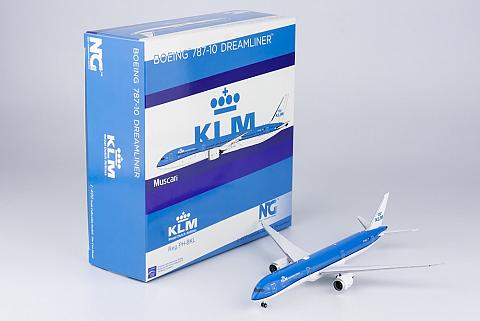 Модель самолета Boeing 787-10 Модель самолета Boeing 787-10