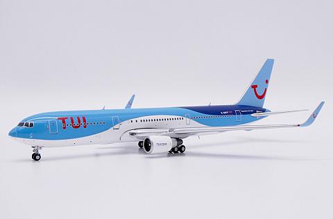 Модель самолета Boeing 767-300ER Модель самолета Boeing 767-300ER