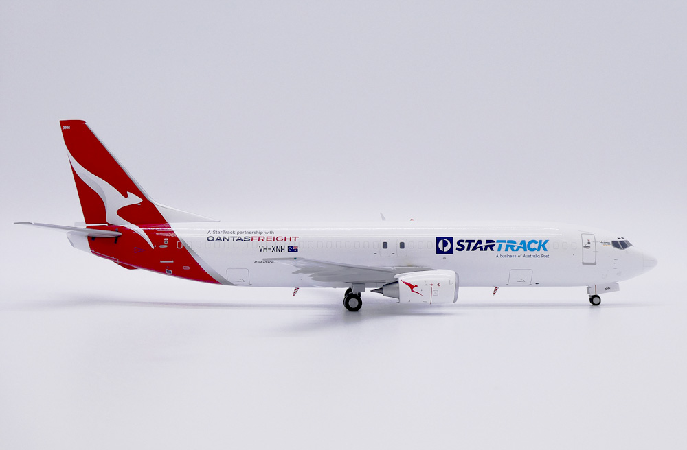    Boeing 737-400SF "Startrack"