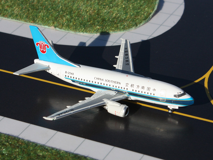    Boeing 737-500   