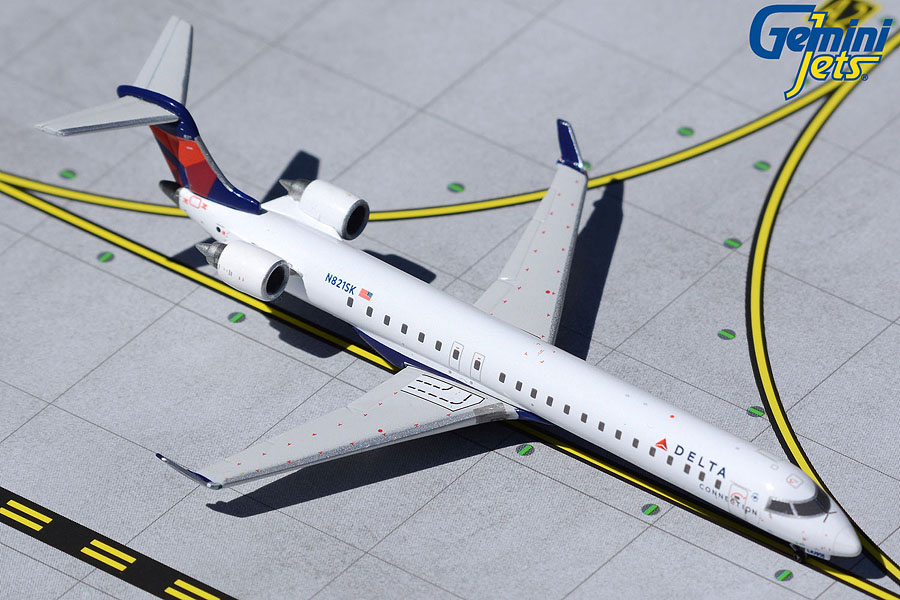Модель самолета  Bombardier CRJ-900ER