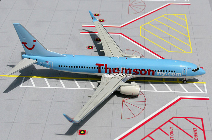    Boeing 737-800  Thomsonfly