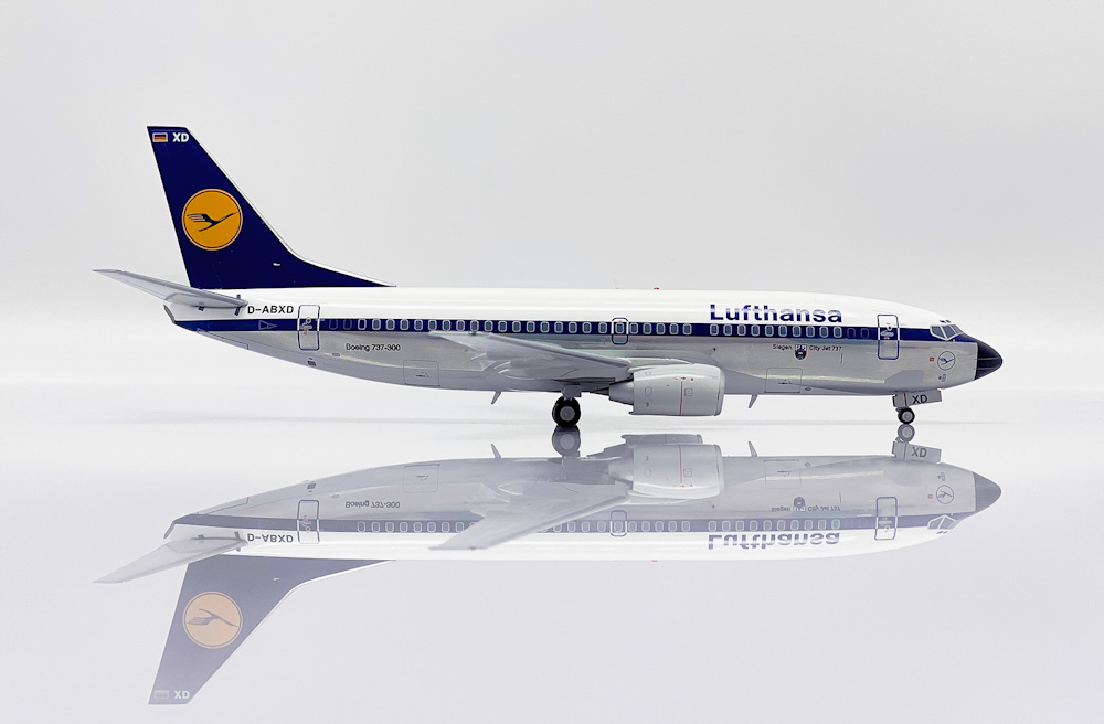    Boeing 737-300 "UEFA 88"