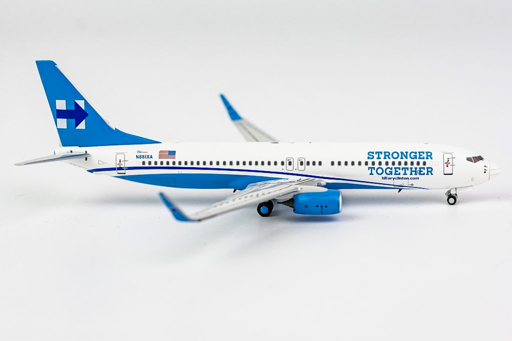Модель самолета  Boeing 737-800 "Хиллари Клинтон"