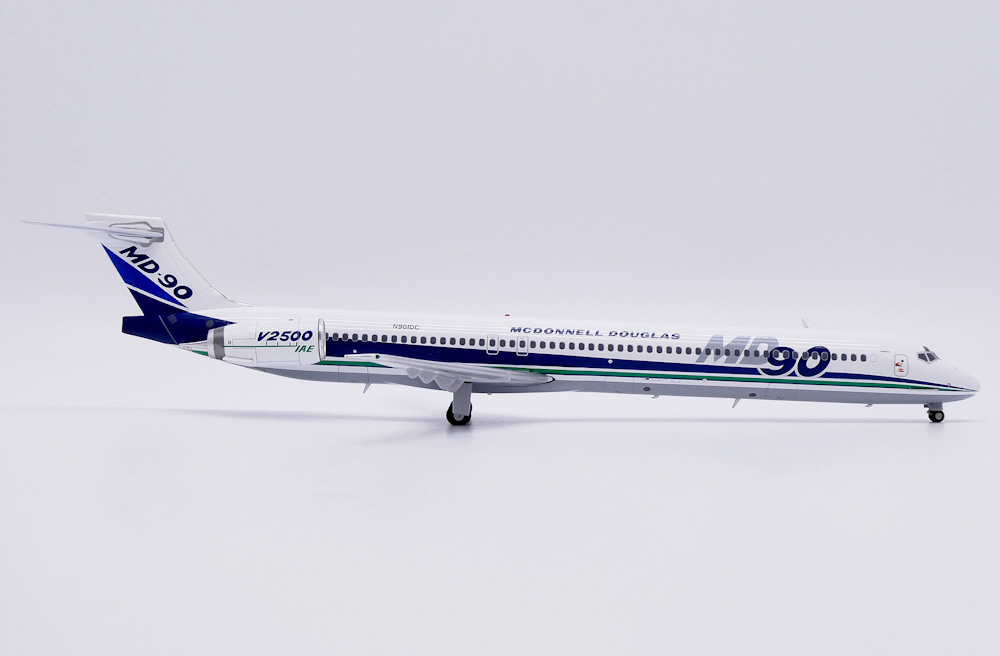    McDonnell Douglas MD-90
