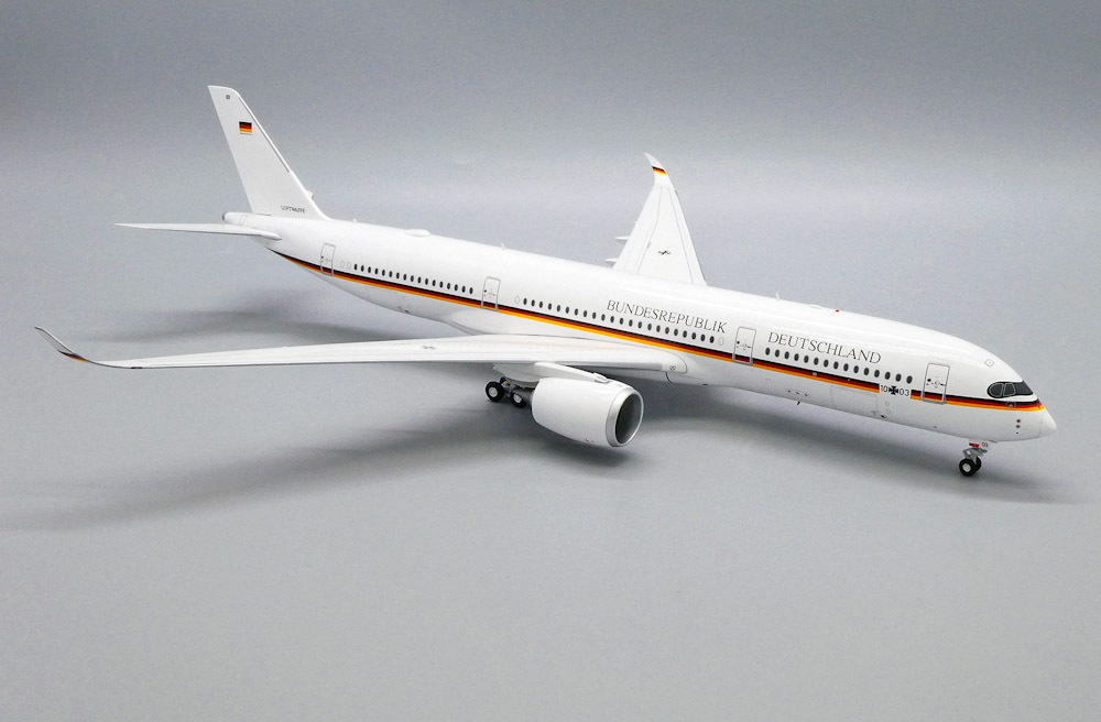 Модель самолета  Airbus A350-900ACJ