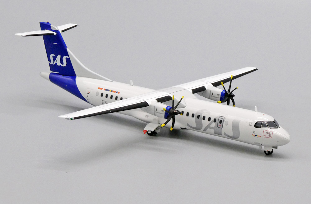 Модель самолета  ATR 72-600