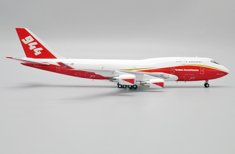    Global SuperTanker 944