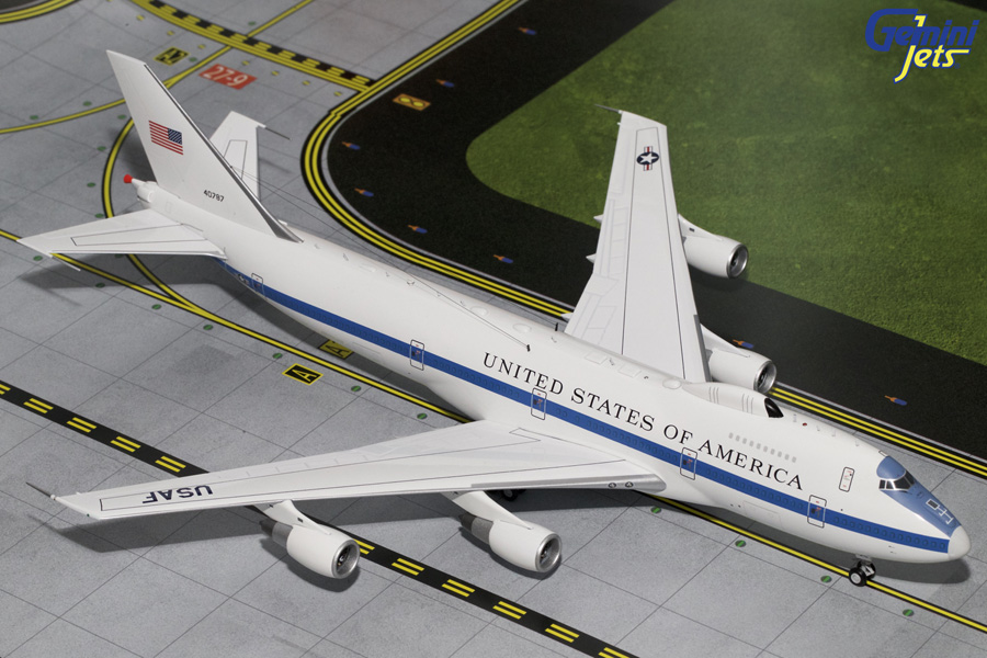    Boeing E-4B "Flying White House"