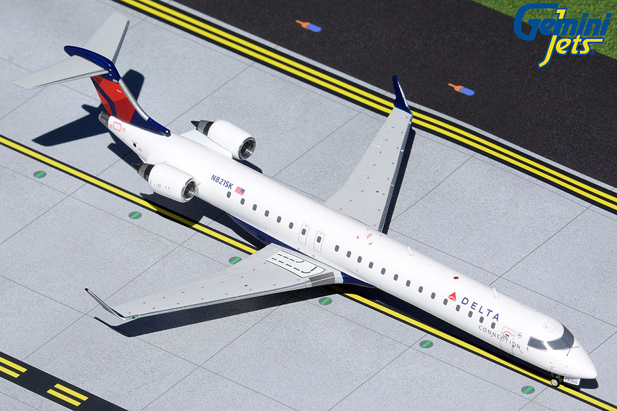 Модель самолета  Bombardier CRJ900