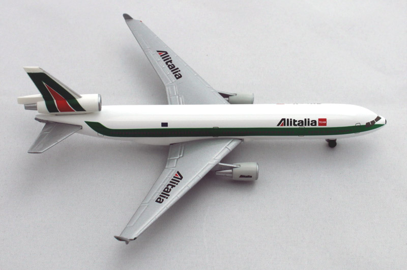 ������������� ������ �������� MD-11 ������������ Alitalia