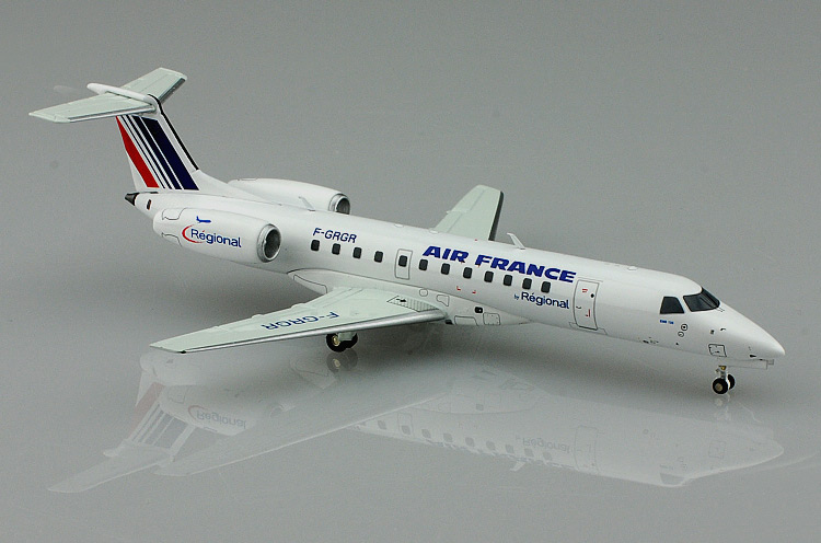    Embraer ERJ135  Air France Regional   1:200
