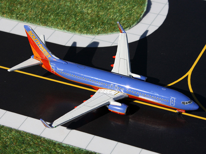    -737-800  Southwest Airlines