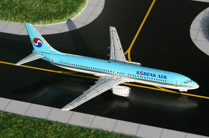    -737-900  Korean Air