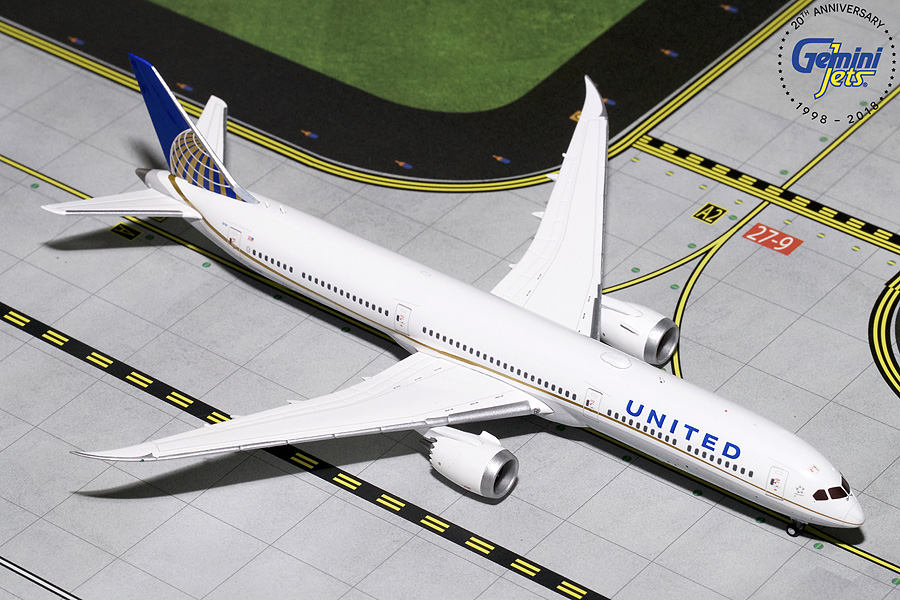 Модель самолета  Boeing 787-10