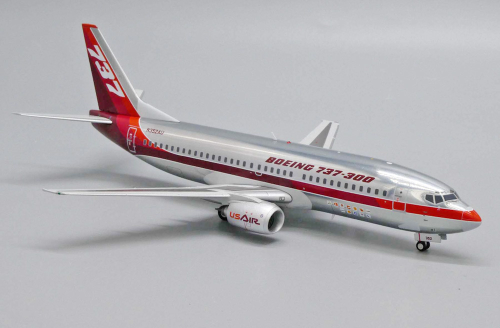 Модель самолета  Boeing 737-300
