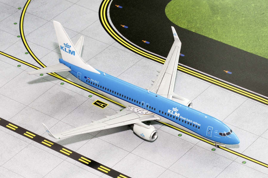    -737-800  KLM