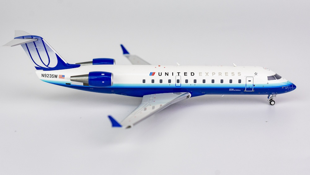 Модель самолета  Bombardier CRJ-200LR