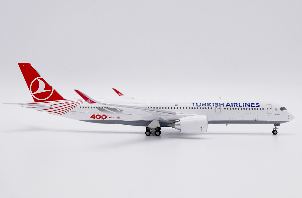    Airbus A350-900