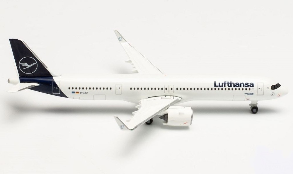 Модель самолета  Airbus A321neo
