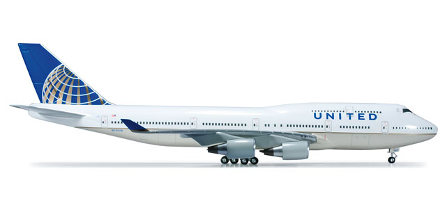������� ������ �������� Boeing 747-400 ������������ United Airlines