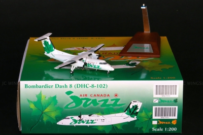 Модель самолета Bombardier Dash 8-100 Модель самолета Bombardier Dash 8-100
