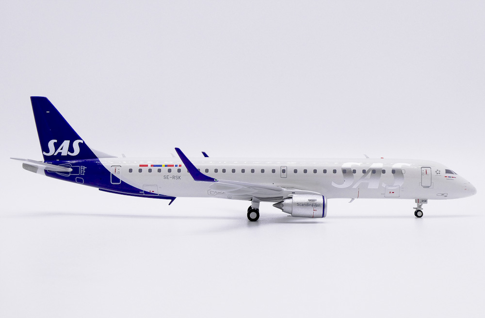    Embraer 195LR