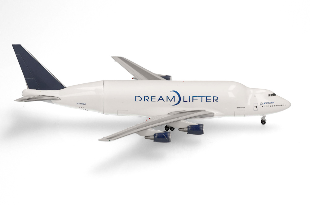 ������ ��������  Boeing 747LCF Dreamlifter