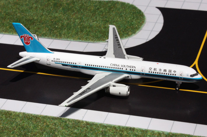    Boeing 757-200  China Southern Airlines